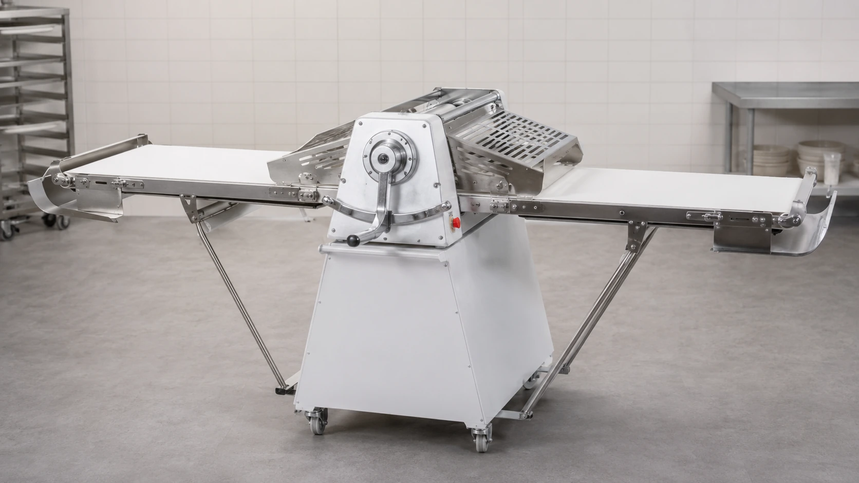 Floor-standing commercial dough sheeter with reversible conveyor belts
